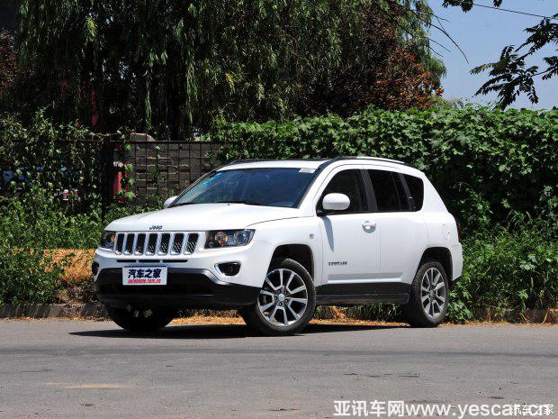 Jeep(進(jìn)口) 指南者 2014款 改款 2.4L 四驅(qū)豪華導(dǎo)航版