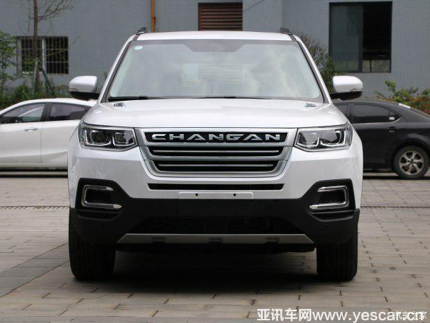 長(zhǎng)安汽車 長(zhǎng)安CS95 2017款 2.0T 四驅(qū)智勁版